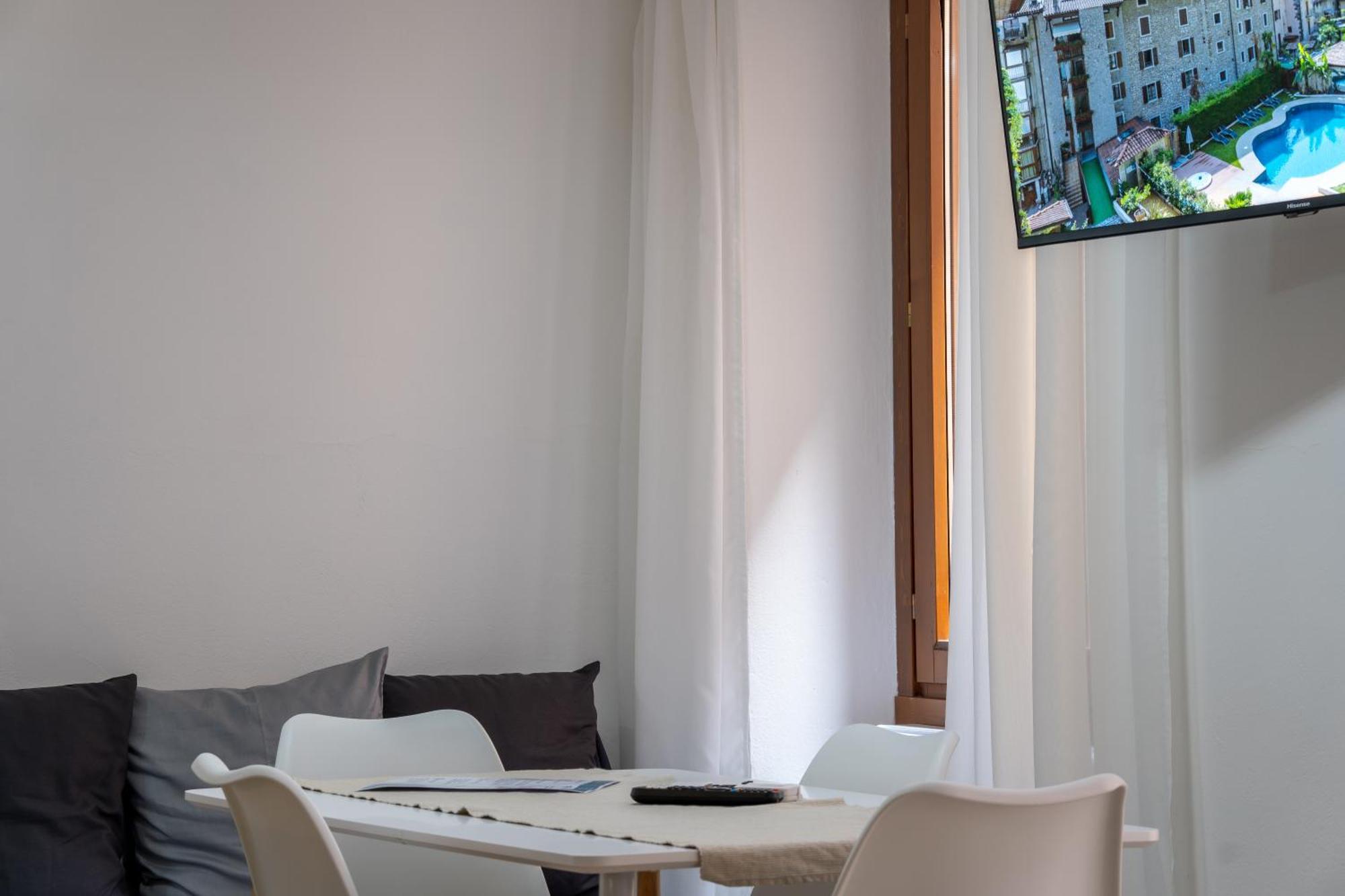Apart-hotel Casa Canarino Riva del Garda